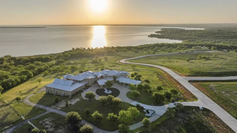 Aerial view over the Lakeside Estates homesites and lake